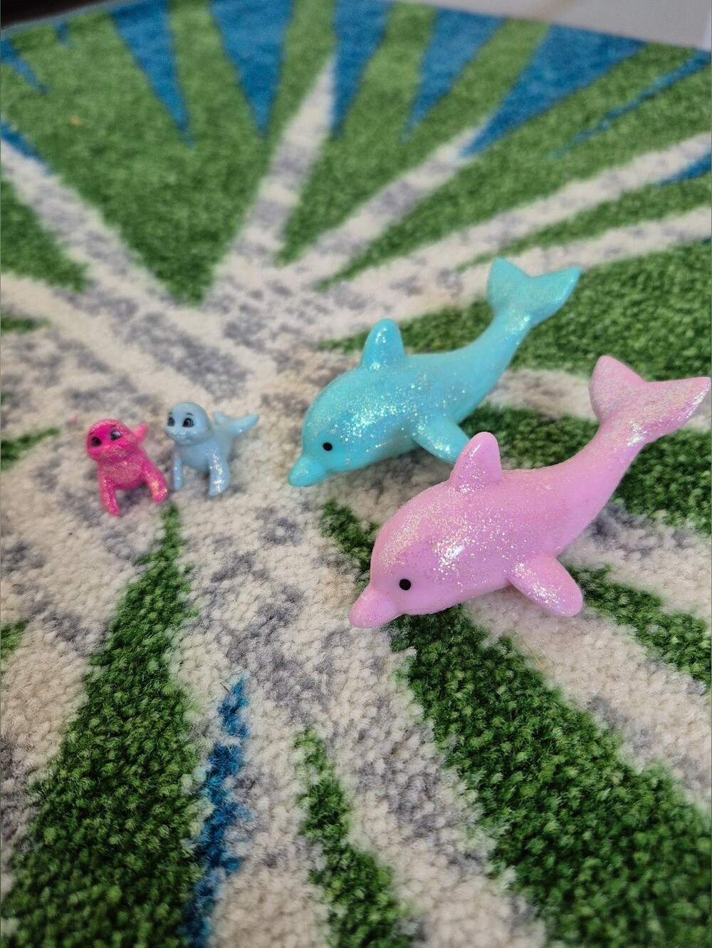 Polly Pocket Sea Chic Boutique Dolphins And Seals